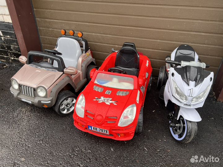 Детский автомобиль на аккумуляторе