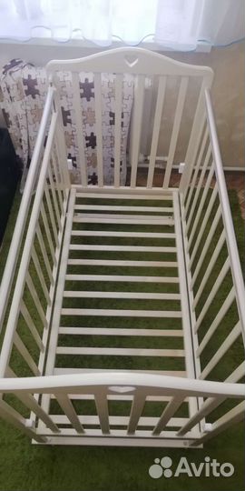 Детская кроватка