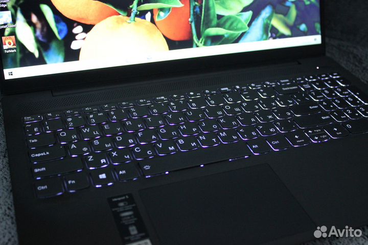 Ноутбук Lenovo на Core i5-1035G1/ MX330/ IPS