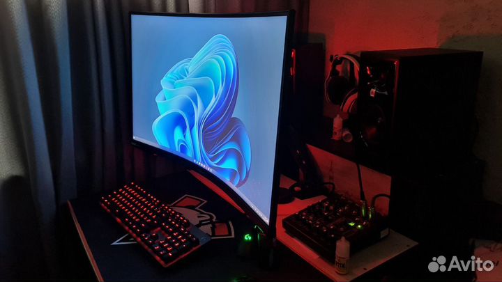 Samsung Odyssey g7 32