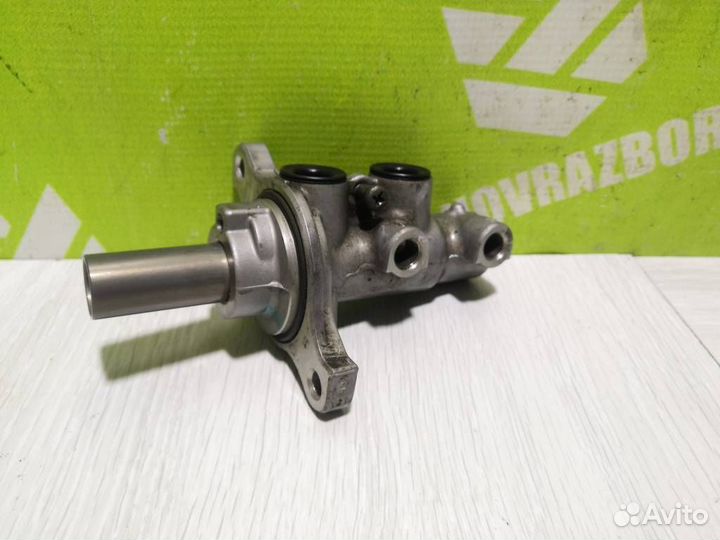 Цилиндр тормозной главный Киа Оптима 3