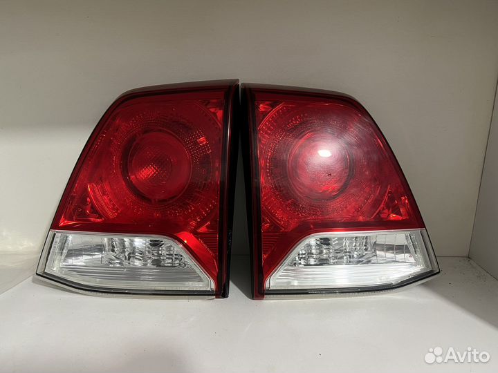 Фонари внутренние Land Cruiser 200 12-15 оригинал