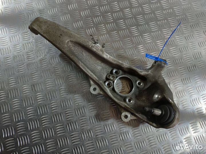 Кулак передний левый BMW 5 F07/F10/F11 рест. 2015