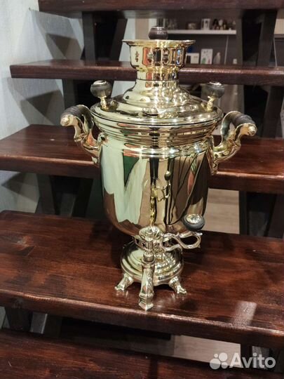 Самовар со звездой на дровах