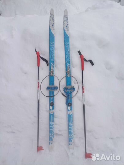 Беговые лыжи детские пластиковые