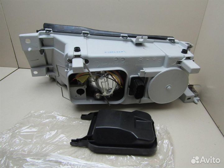 Фара правая Skoda Octavia (A4 1U) 2000-2011