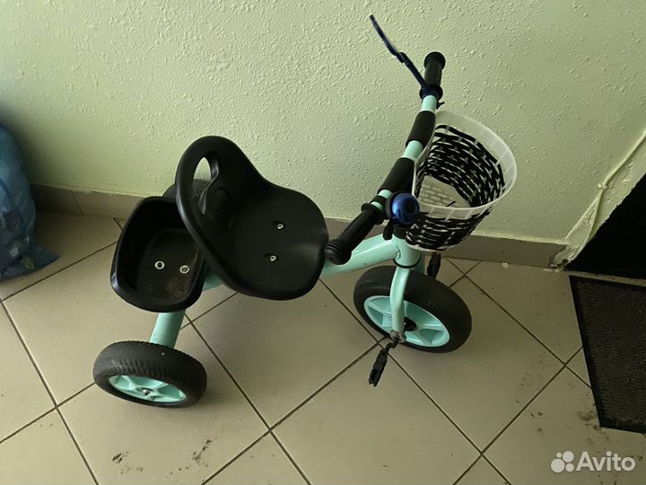 Трехколесный велосипед