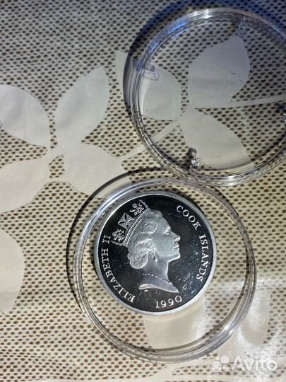 Колумб. Серебро 10 Долларов 1990 года