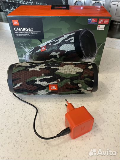Колонка jbl charge 3