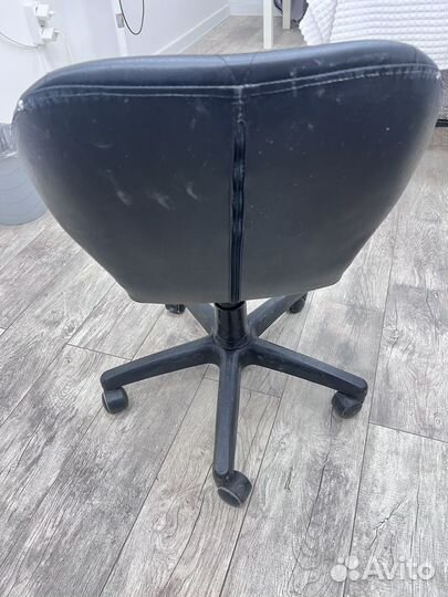 Стул ракушка бу