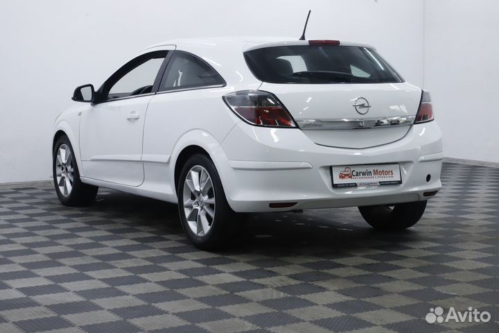 Opel Astra GTC, 2010