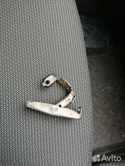 Крепление запаски колеса Чери Тиго