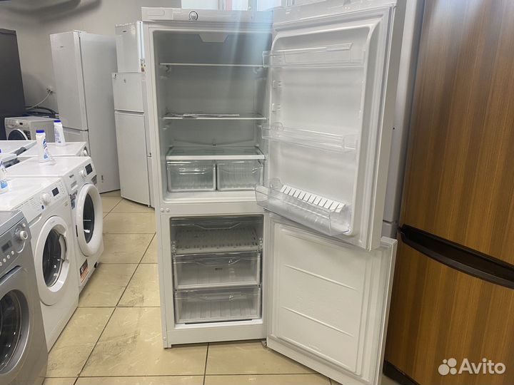 Холодильник Indesit DS 316 W