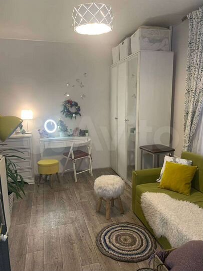 Комната 38 м² в 1-к., 1/5 эт.