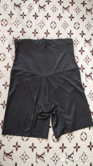 Панталоны утягивающие Flexees Maidenform