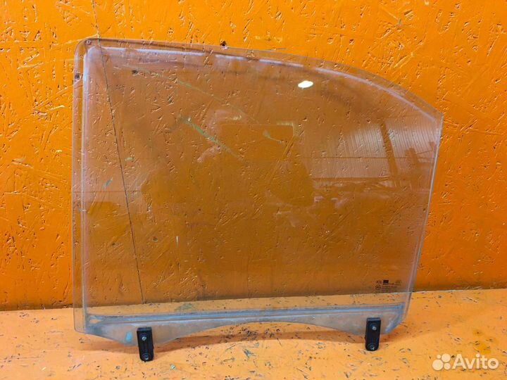 Стекло двери задней левой Kia Sorento