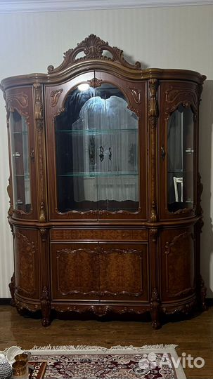 Буфеты и серванты из массива
