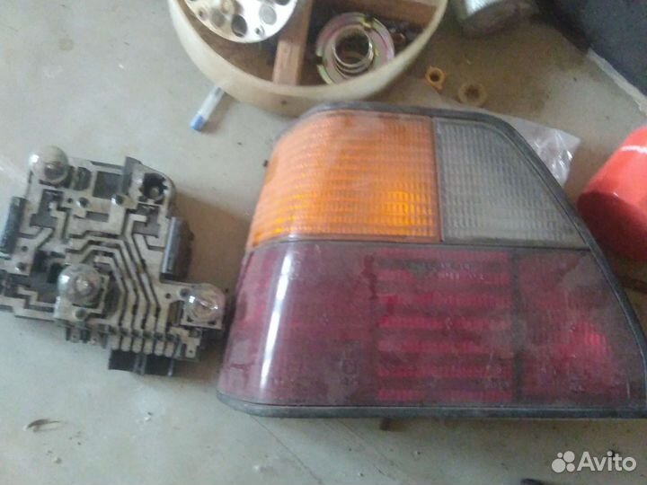 Стекла любые на WV Golf-2 хэтчбэк оригинал