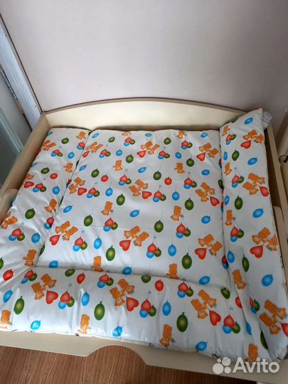 Пеленальный матрас на комод