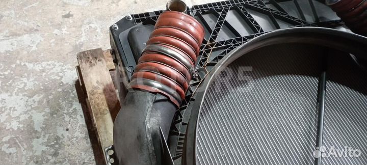 Патрубок интеркулера левый Mercedes-Benz Actros