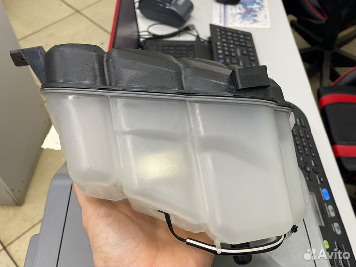 Расширительный бачок volvo