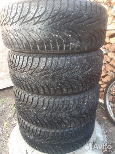 Yokohama Ice Guard Stud IG55 215/55 R17 85K