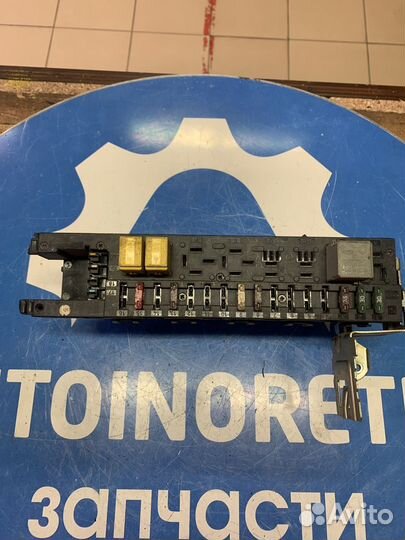 Блок предохранителей Mercedes A0025457801