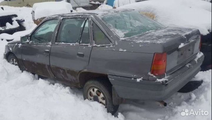 Опель кадет 1986гв, на запчасти