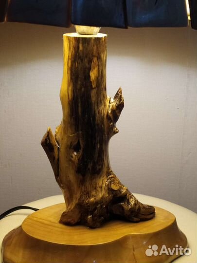 Лампа настольная