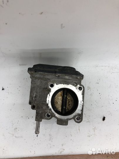 Дроссельная заслонка Toyota