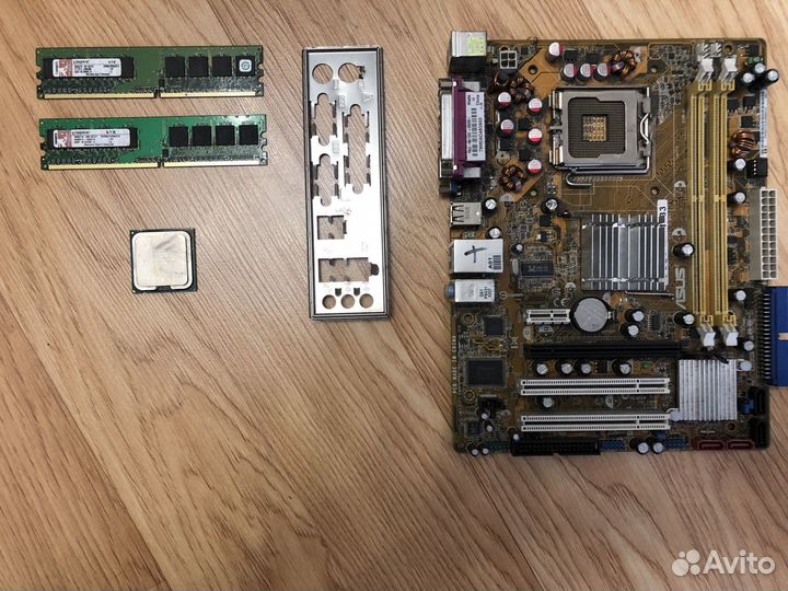 Комплект Intel Pentium 4 631/1 GB/Intel GMA/LGA775