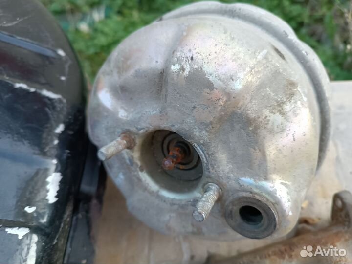 Боковые стойки