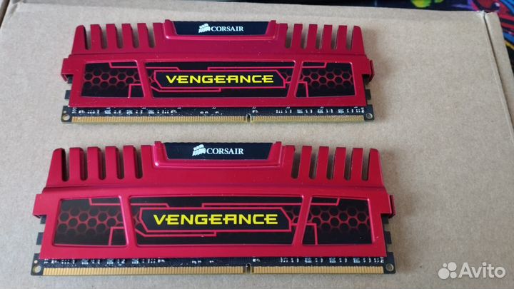 Оперативная память Corsair Vengeance DDR3 8 гб