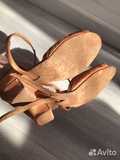 Туфли для бальных танцев