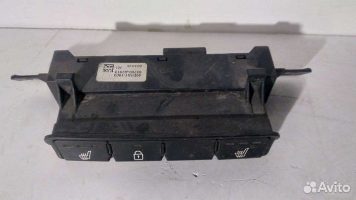 Блок кнопок обогрева сидений Kia Ceed JD 2012—2015