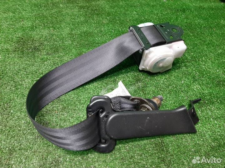 Ремень безопасности задний левый Honda Jazz 2004