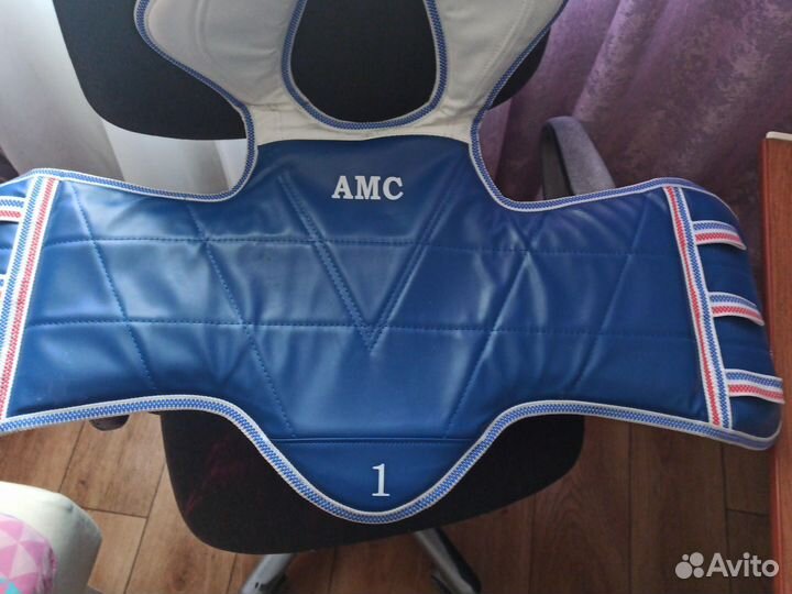 Лапа, жилет для тхэквондо