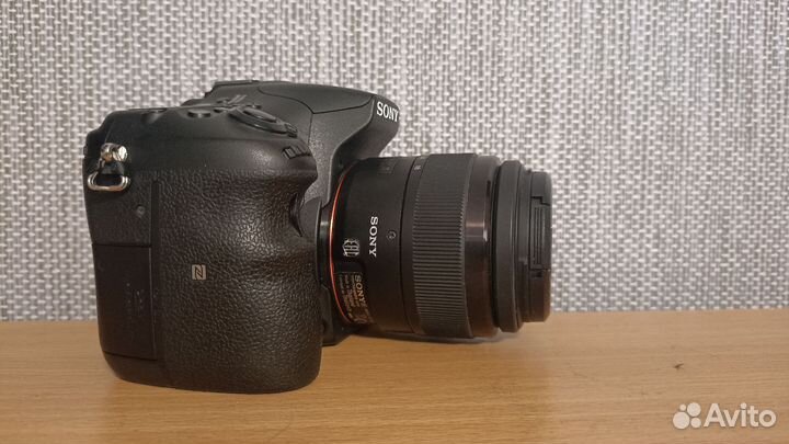 Sony A77 M2 (A77 ii) + 18-55mm