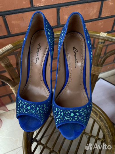 Туфли с открытым носом 35 размер