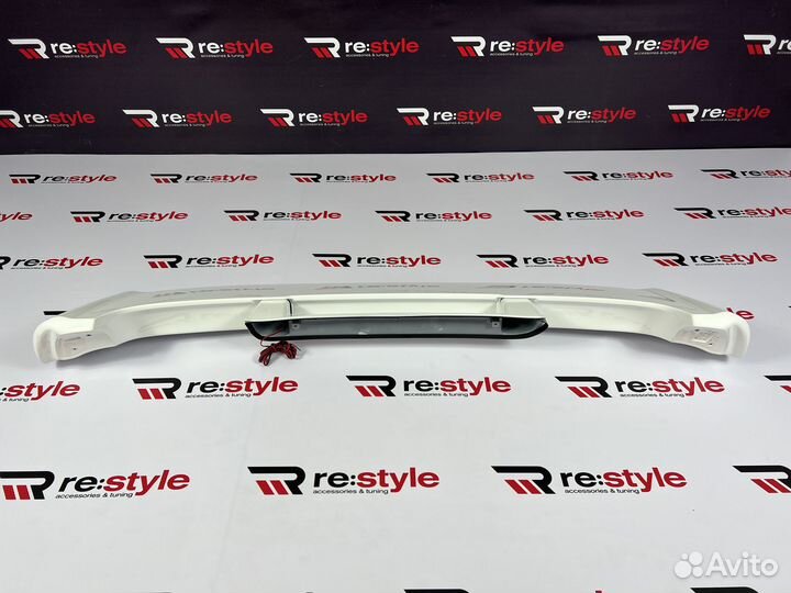 Спойлер Toyota Land Cruiser 100 Белый Качество