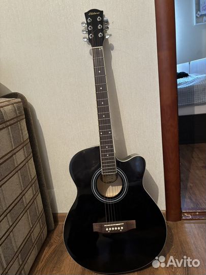 Акустическая гитара