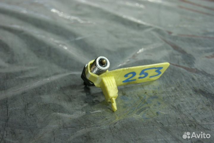 Датчик Kawasaki ZZR400-2