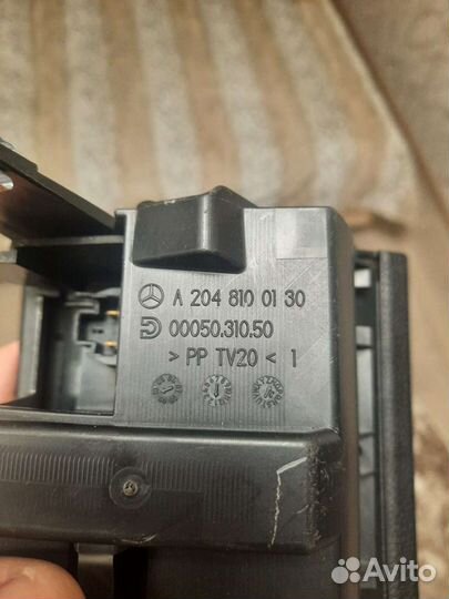 Пепельница задняя Mercedes W204 C 204 w207