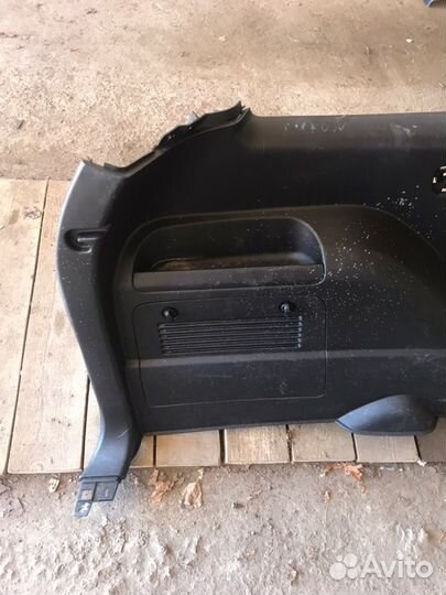 Обшивка багажника левая SsangYong Kyron