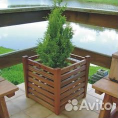 Кашпо из дерева для улицы