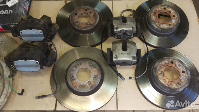 8. Суппорта направляющие бмв е 70. Суппорт bmw x5 e70. Суппорт бмв х5 е70. Задние суппорта bmw x5 e53.