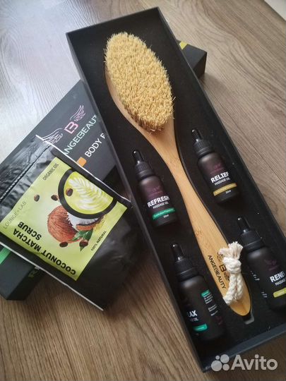 Женский подарочный набор с арома-маслами