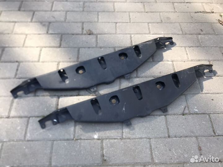 Bmw f10 верхняя планка панели передней