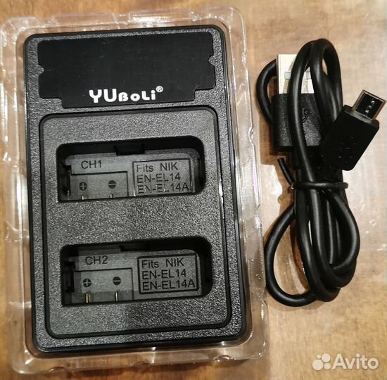 Двойное USB зарядное устройство Nikon EN-EL14
