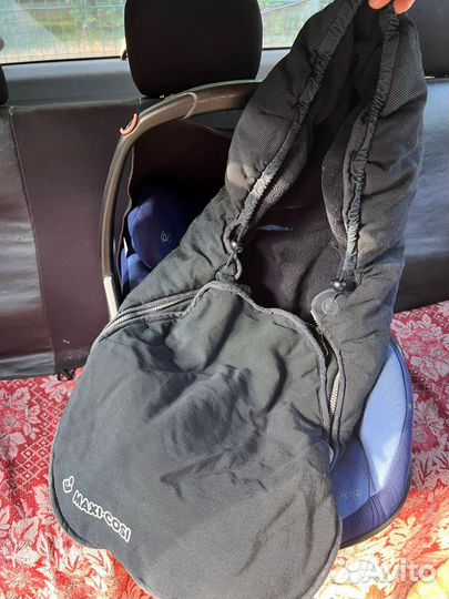 Детское автокресло от 0 maxi cosi